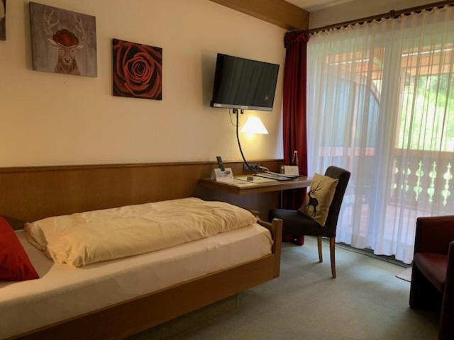 Landhotel Untere Kapfenhardter Muehle Unterreichenbach Экстерьер фото